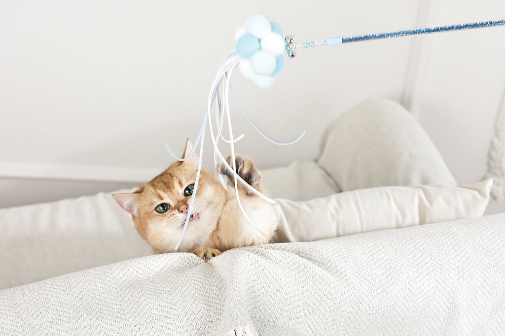 MoonCAT - bacchetta per gatti Cosmic Fluff Rosa/Blu Argento e Bianco